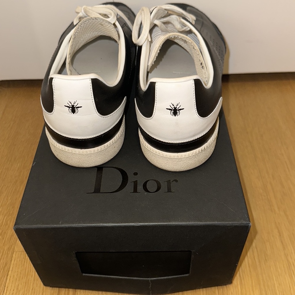 DIOR B01 SNEAKER
Black Smooth Calfskin and Suede - Picture 2 of 7